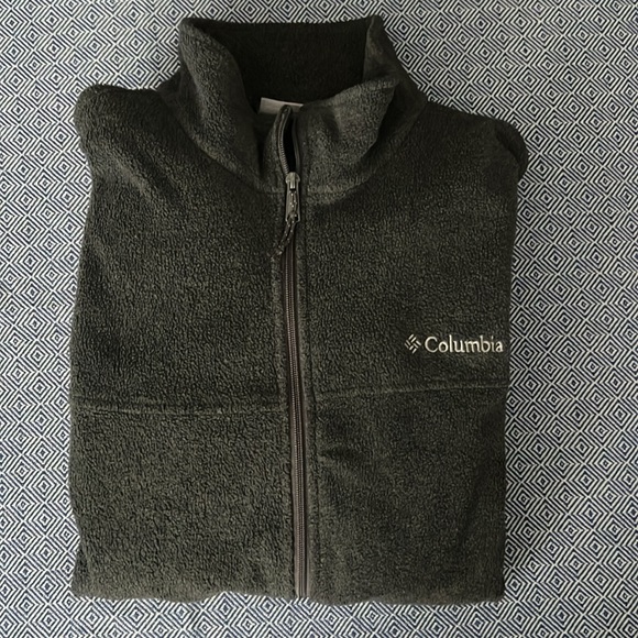 Cozy Columbia Fleece - Picture 1 of 6